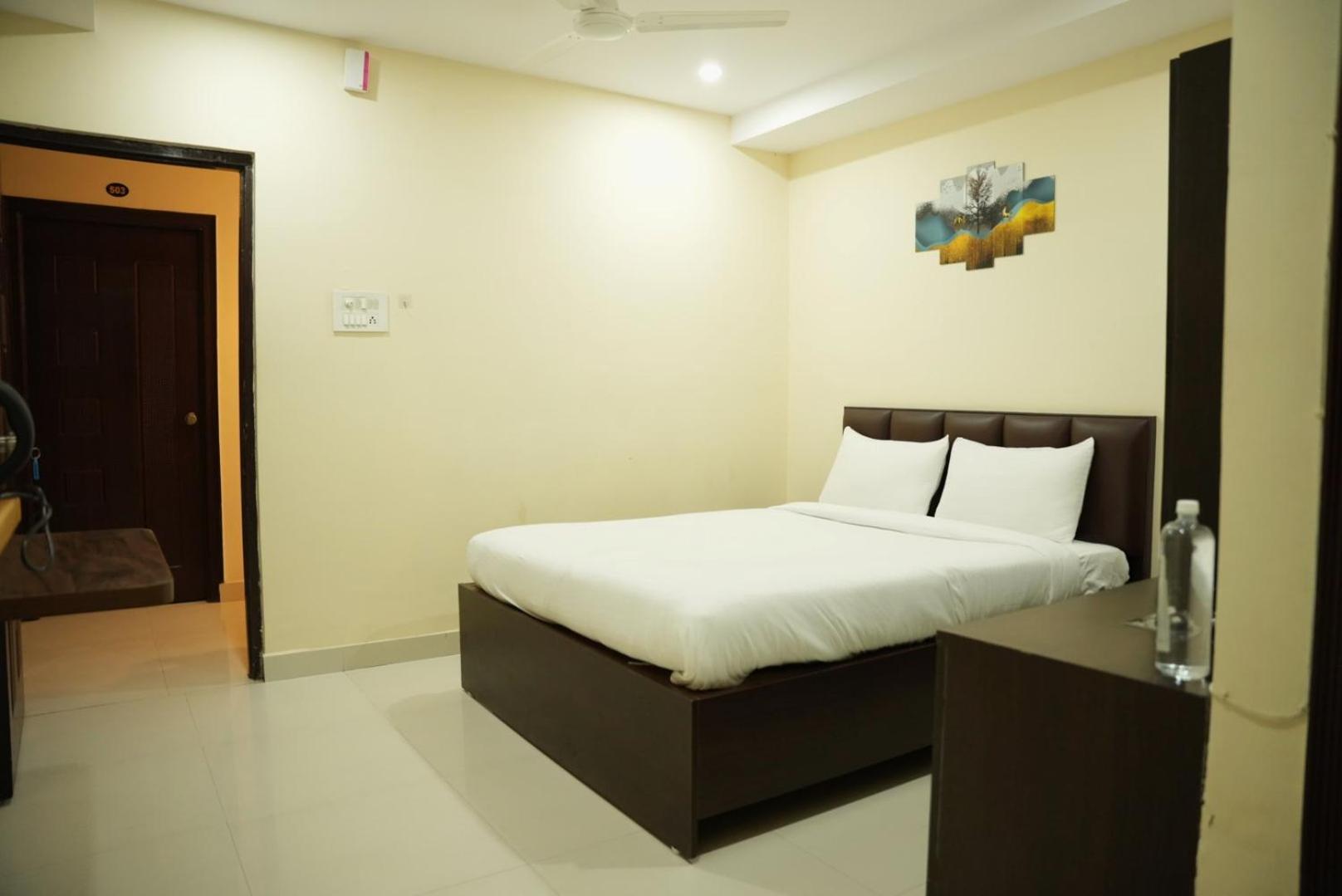 Da Lara Suites Kondapur  Kültér fotó
