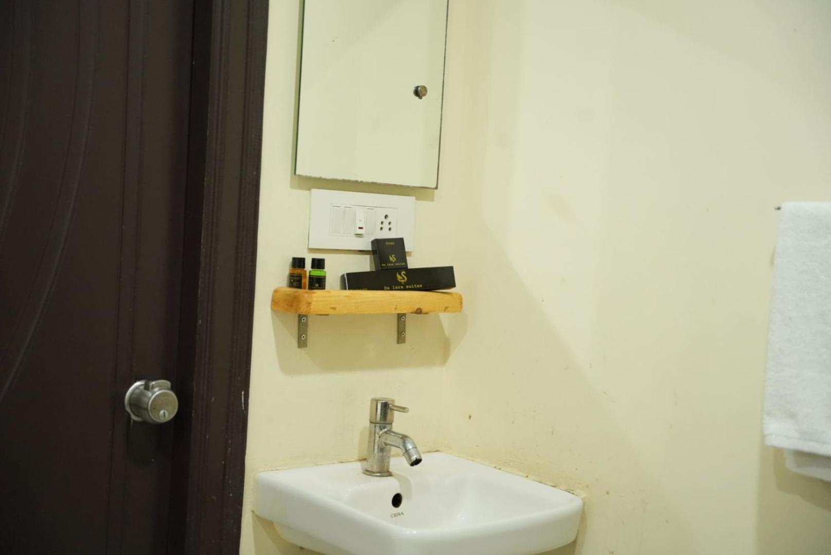 Da Lara Suites Kondapur  Kültér fotó